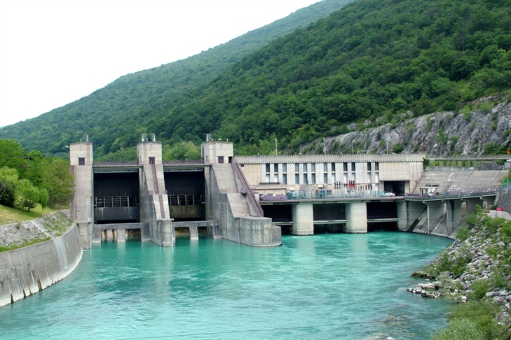 Slab začetek leta za hidroelektrarne